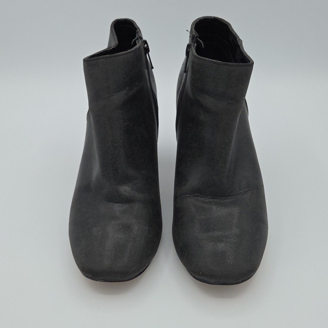 Katy Perry Women's Size 9 Corra Vegan Black Ankle Booties Shiny Block Heel Euc — image 3 of 8